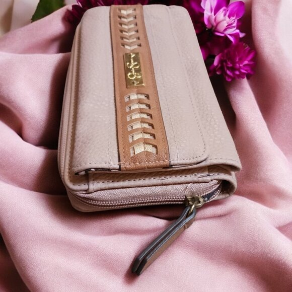 Jessica Simpson Dusty Rose Faux Pebbled Leather Wallet  12 Card Slot Organizer - Picture 3 of 7